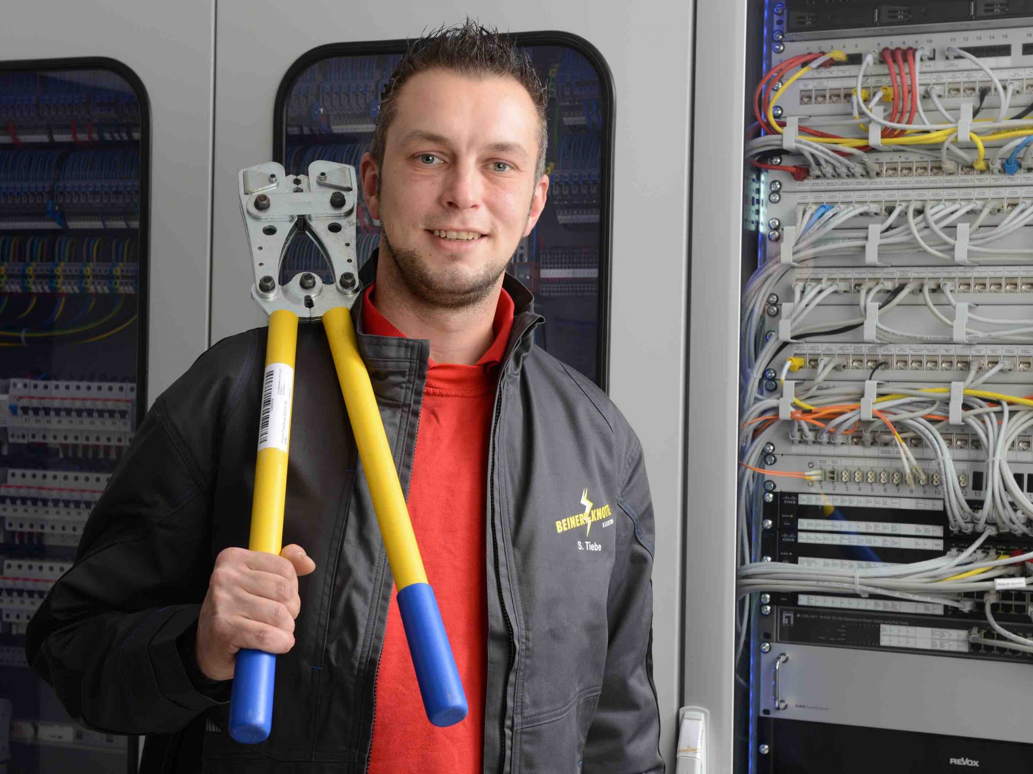 Elektroinstallateur Elektrotechniker – Beinert Knotte Elektro